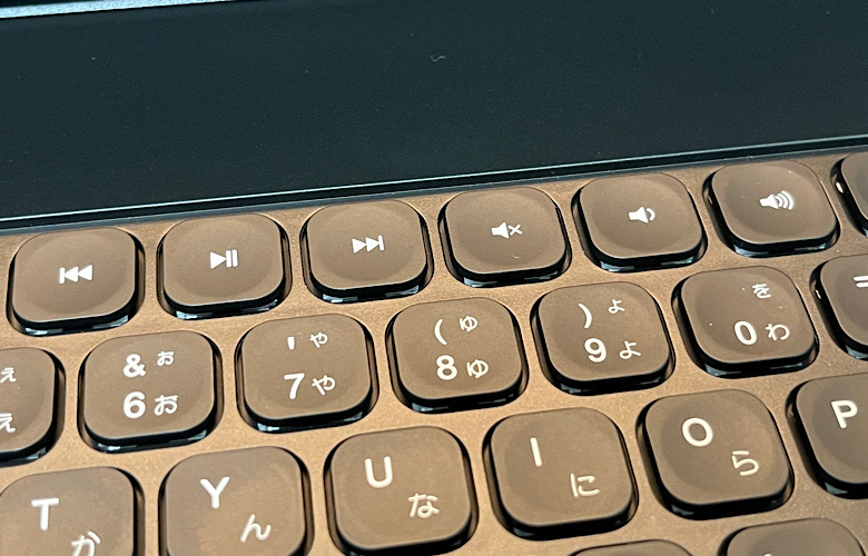 ESR iPad用キーボードケース使い心地を徹底レビュー！Magic Keyboardと詳細比較を実施