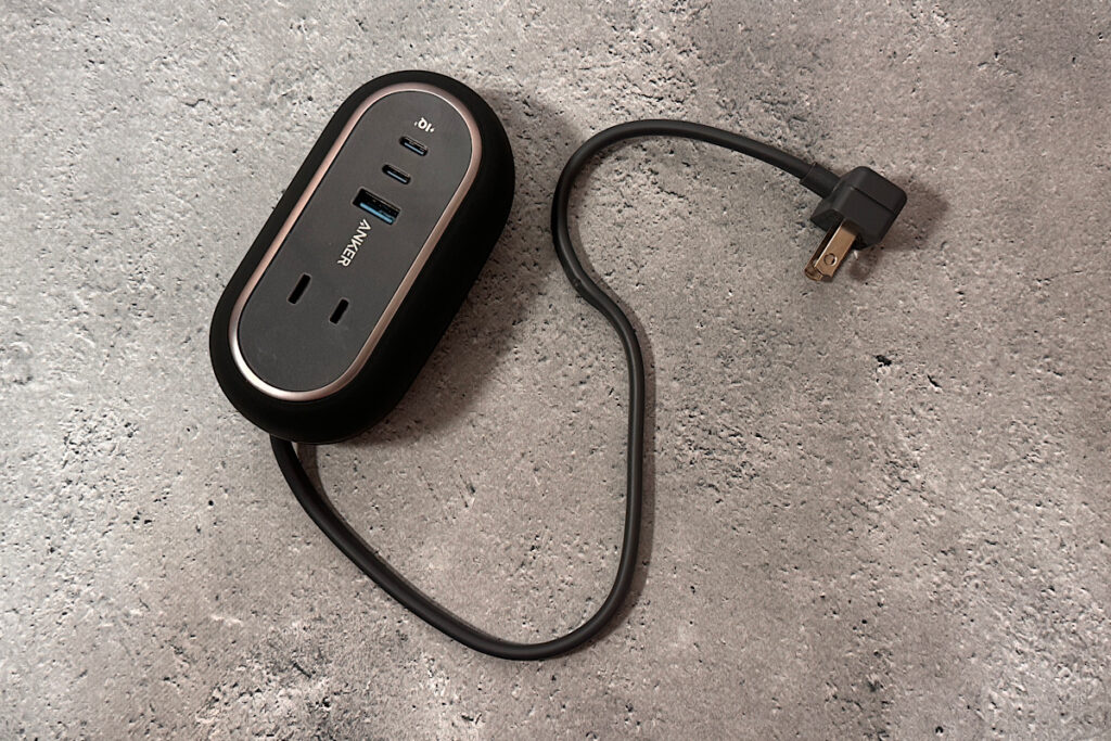 Anker 615 USB Power Stripレビュー！持ち歩ける電源タップでフリーアドレスやカフェのコンセント不足を解消