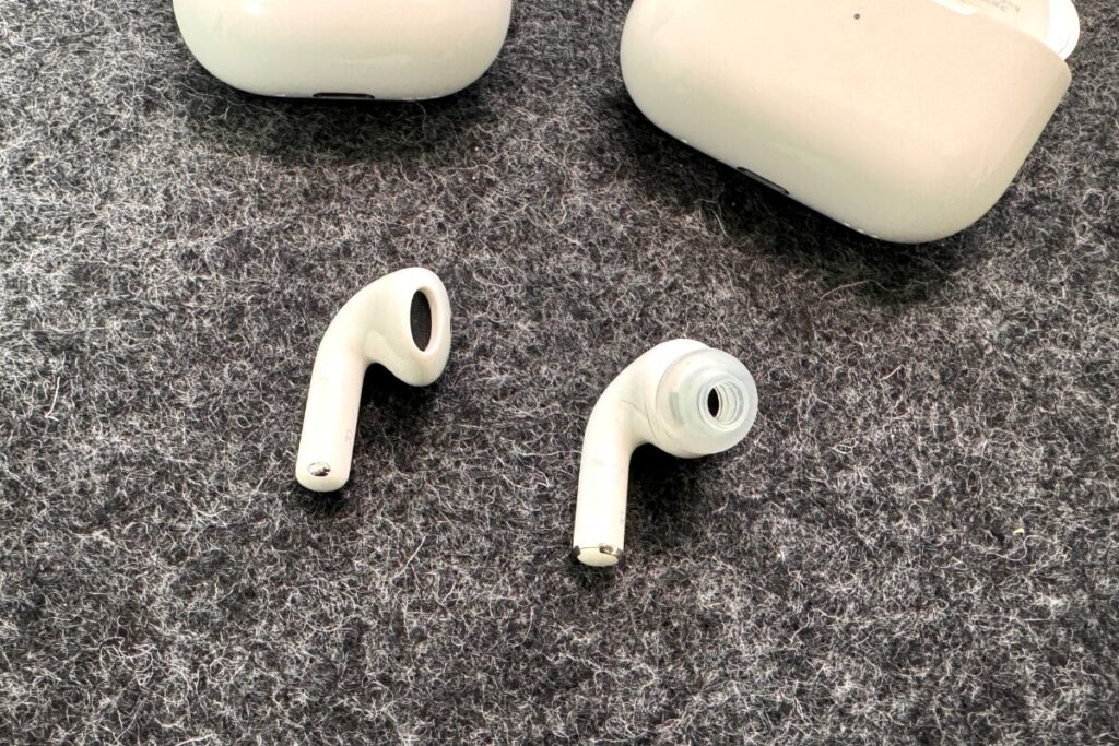 AirPods 4とAirPods Proの違いを比較！AirPods 4がおすすめ