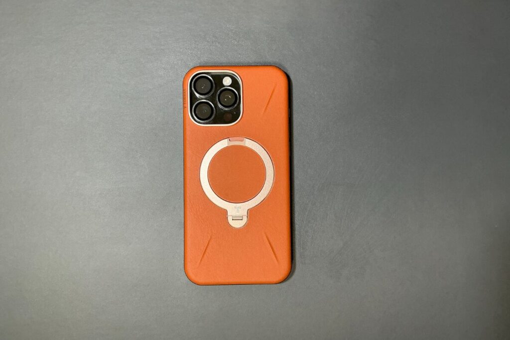 TORRAS Ostand Q3レザートーン 本革級の上質感と最強スタンドでiPhoneを格上げ