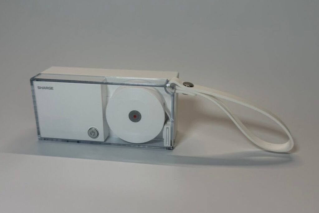 Sharge Retractable 3-in-1 Power Bankがすごい！デザインも機能も妥協なしの次世代モバイルバッテリー