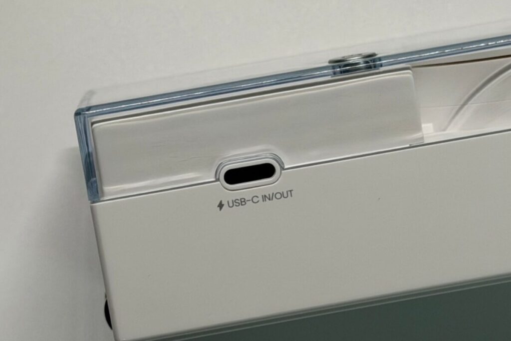 Sharge Retractable 3-in-1 Power Bankがすごい！デザインも機能も妥協なしの次世代モバイルバッテリー