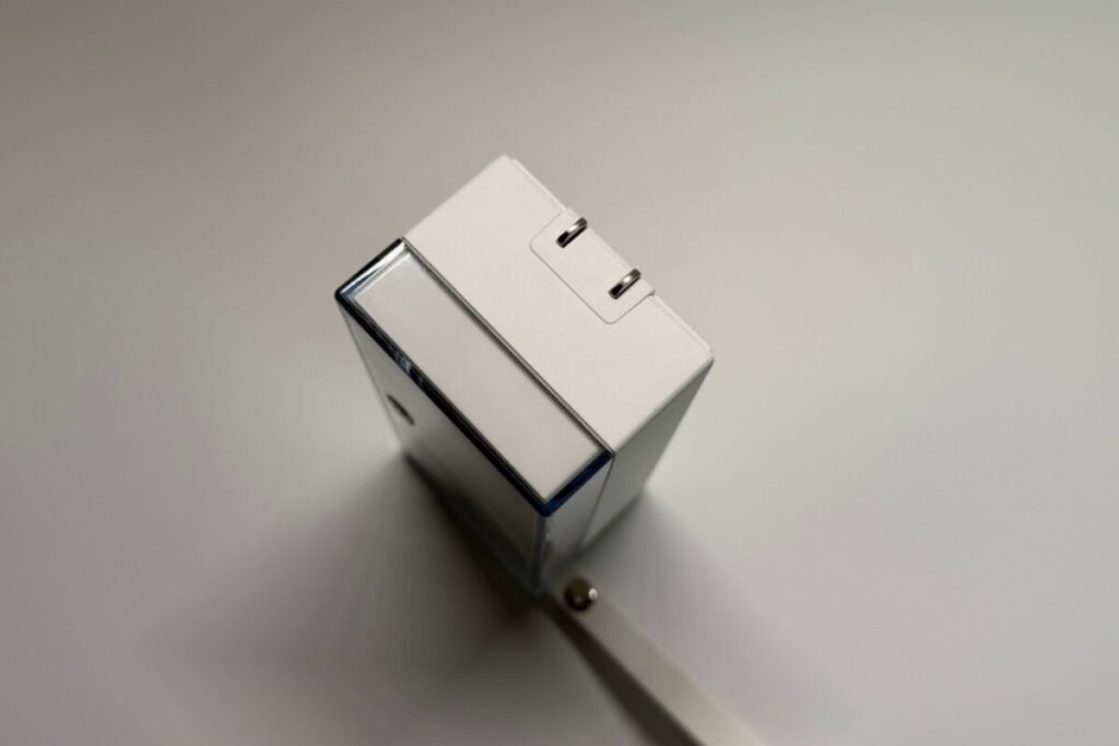 Sharge Retractable 3-in-1 Power Bankがすごい！デザインも機能も妥協なしの次世代モバイルバッテリー