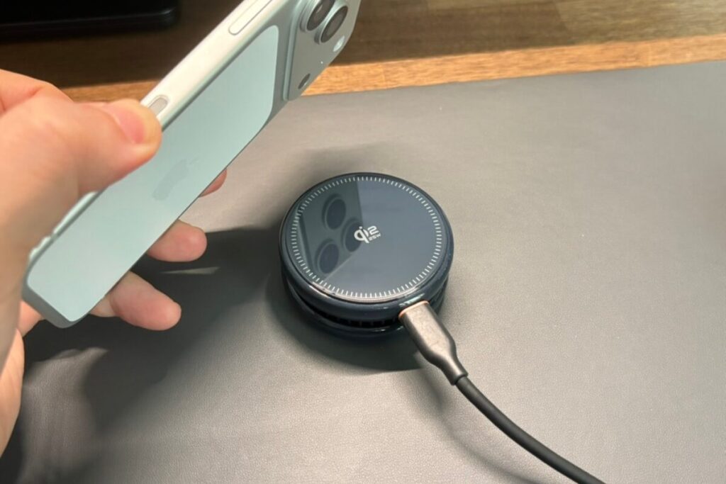 TORRAS Ostand PolarCircle Qi2 25W MagSafe充電器レビュー!遅い・熱いを完全解消する最速ワイヤレスの実力とは?