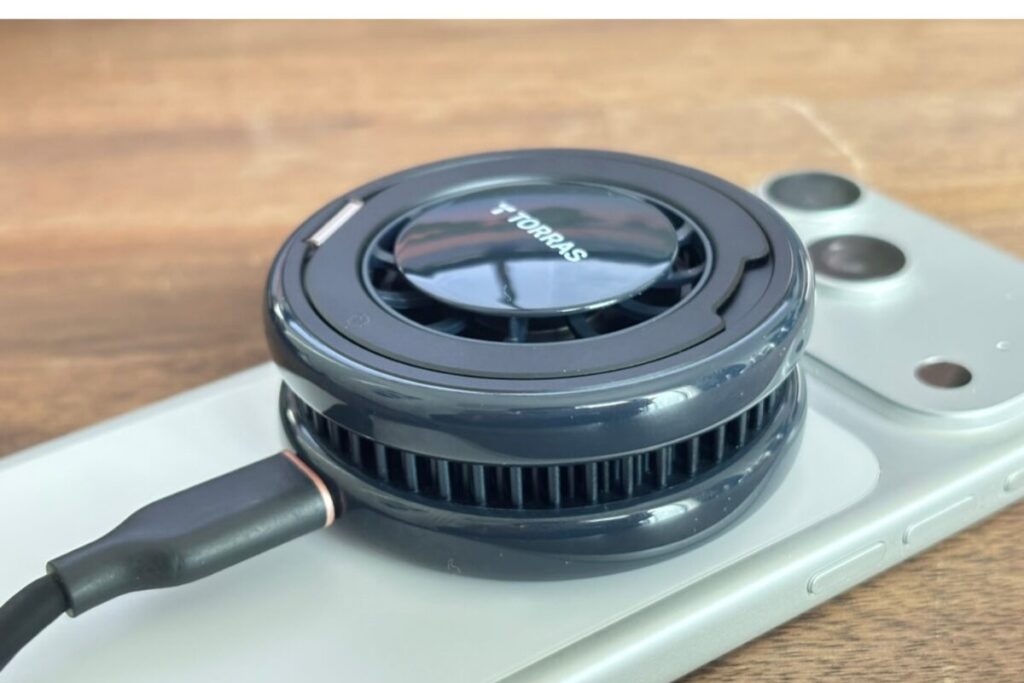 TORRAS Ostand PolarCircle Qi2 25W MagSafe充電器レビュー!遅い・熱いを完全解消する最速ワイヤレスの実力とは?