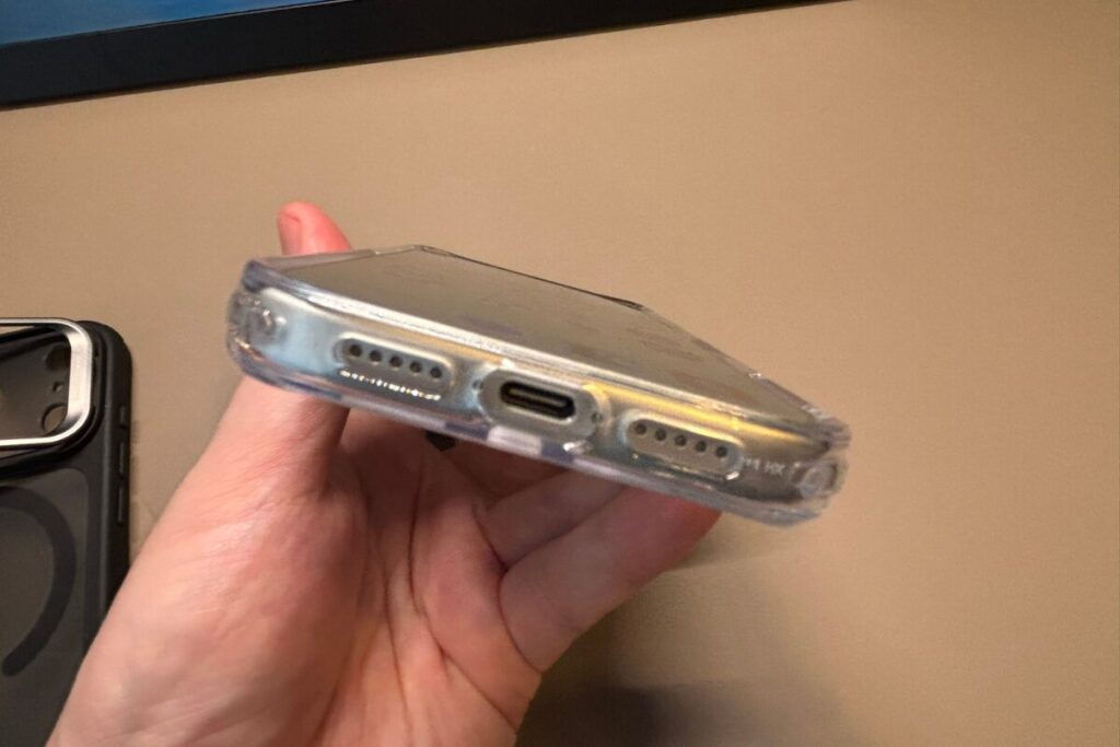 【本音レビュー】ESR iPhoneケースレビュー！iPhoneで失敗しないクリアケースはこれ