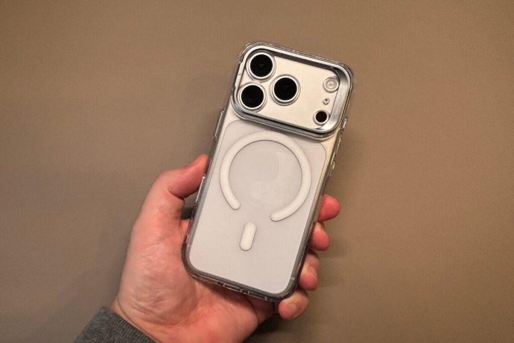 【本音レビュー】ESR iPhoneケースレビュー！iPhoneで失敗しないクリアケースはこれ