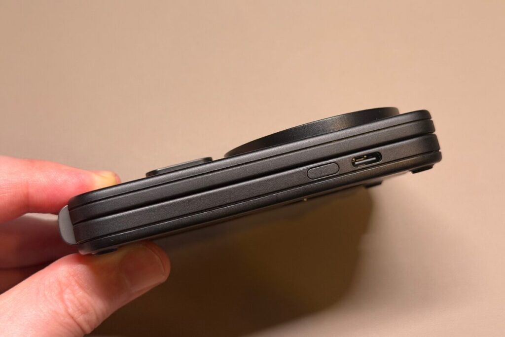 ESR 3-in-1ワイヤレス充電器（Qi2.2対応・最大25W）レビュー！置くだけで全部整う。充電のストレスが消えた理由