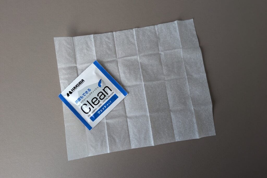 【公開】カフェ作業が劇的に快適になるガジェットポーチの中身｜ノマドのミニオフィスセット