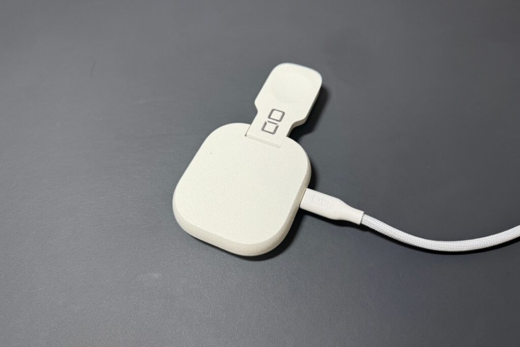 【公開】カフェ作業が劇的に快適になるガジェットポーチの中身｜ノマドのミニオフィスセット