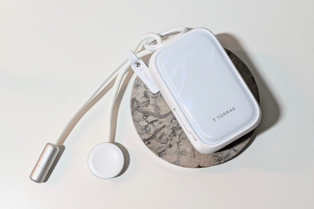 TORRAS PearlGo 2in1レビュー!アクセサリーみたいに持ち歩ける、新発想のモバイルバッテリー