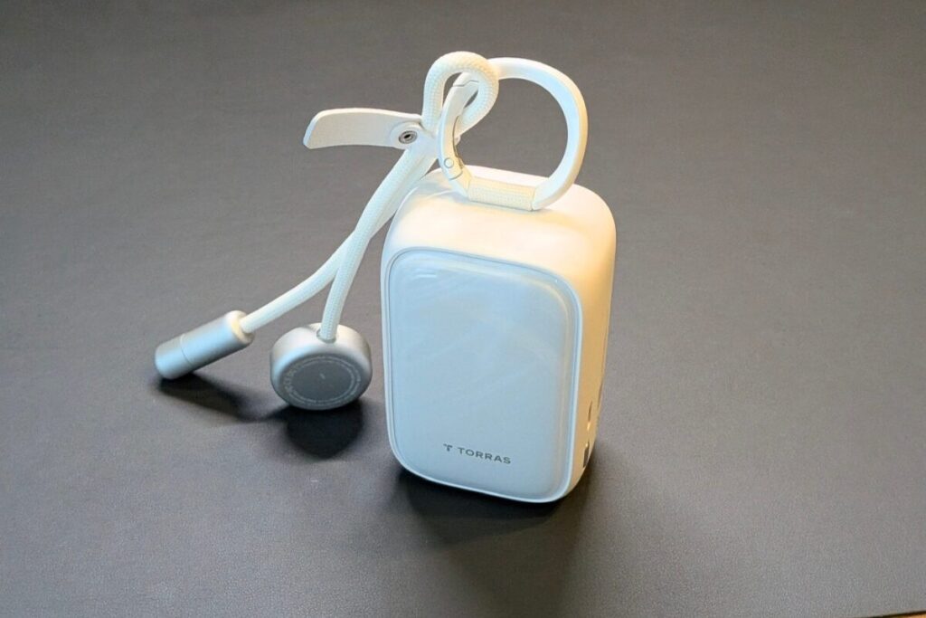 TORRAS PearlGo 2in1レビュー!アクセサリーみたいに持ち歩ける、新発想のモバイルバッテリー