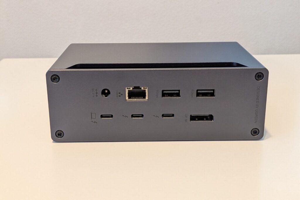 UGREEN Revodok Max 213レビュー!MacBook AirもWindowsノートPCも、ケーブル1本で快適なデスク環境になった