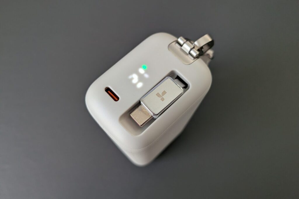 TORRAS FlexLine 3-in-1 Cubeレビュー!充電器もケーブルもこれ1台で完結