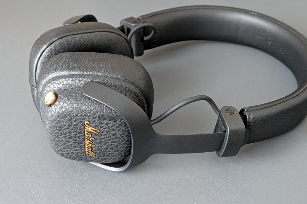 Marshall MILTON A.N.C.レビュー!軽くてノイキャンも強い、理想のオンイヤーヘッドホン