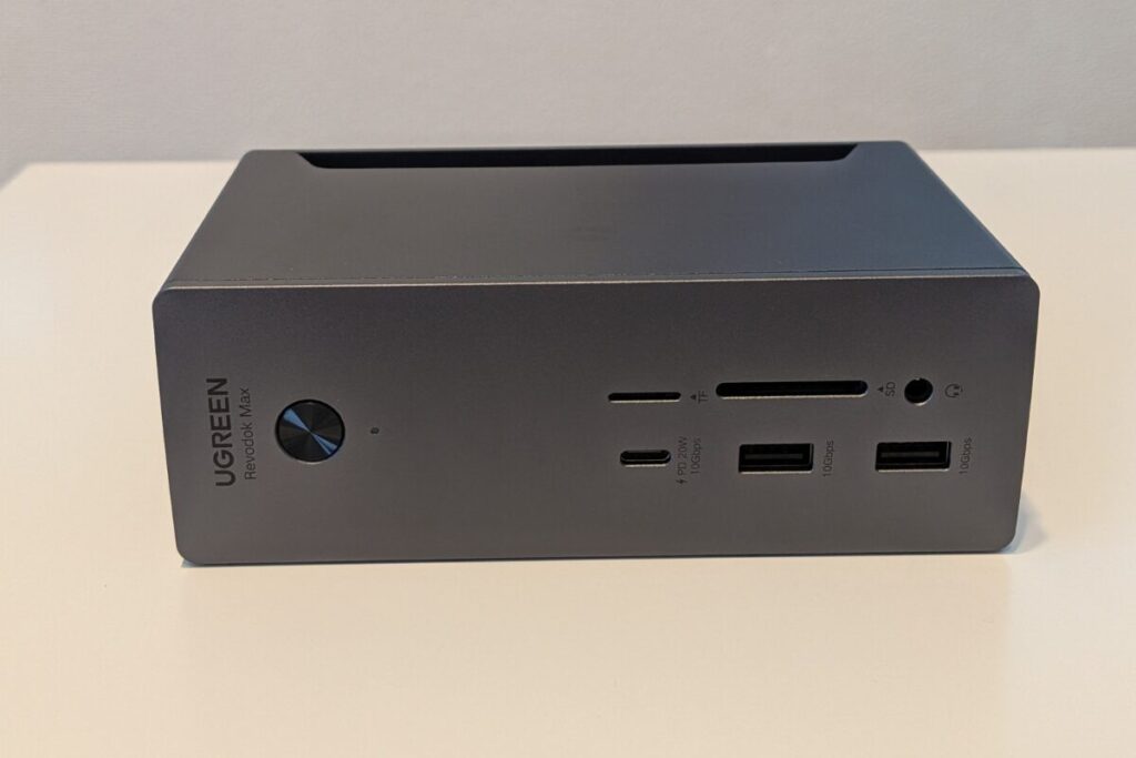 UGREEN Revodok Max 213レビュー!MacBook AirもWindowsノートPCも、ケーブル1本で快適なデスク環境になった